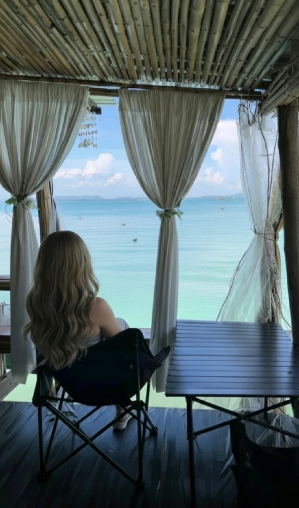 GIF uploaded by Jellyfish