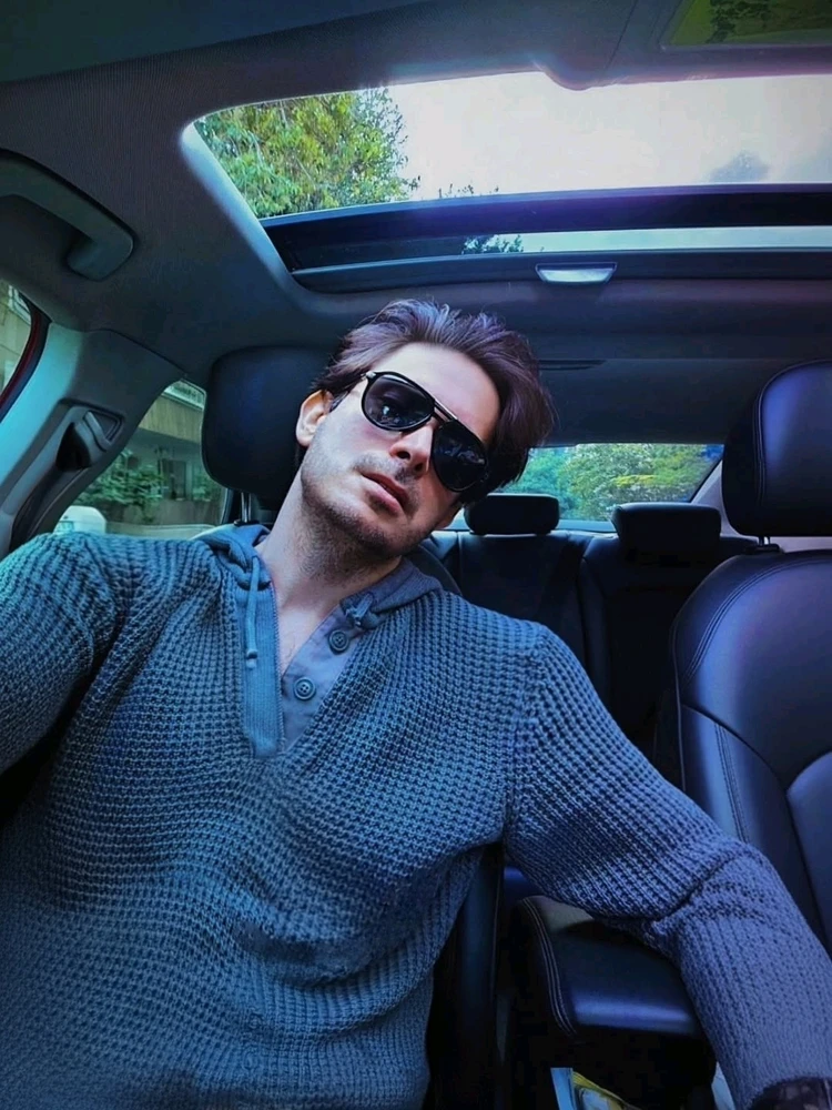 Selim tarafından yüklenen GIF