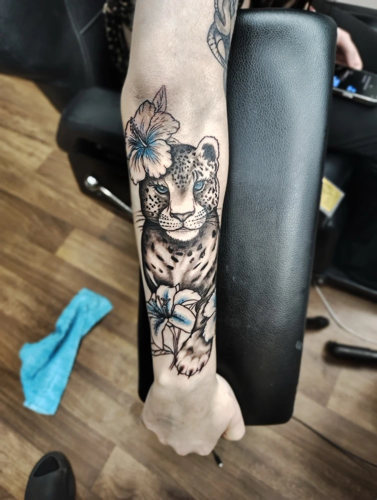 Image uploaded by Snow