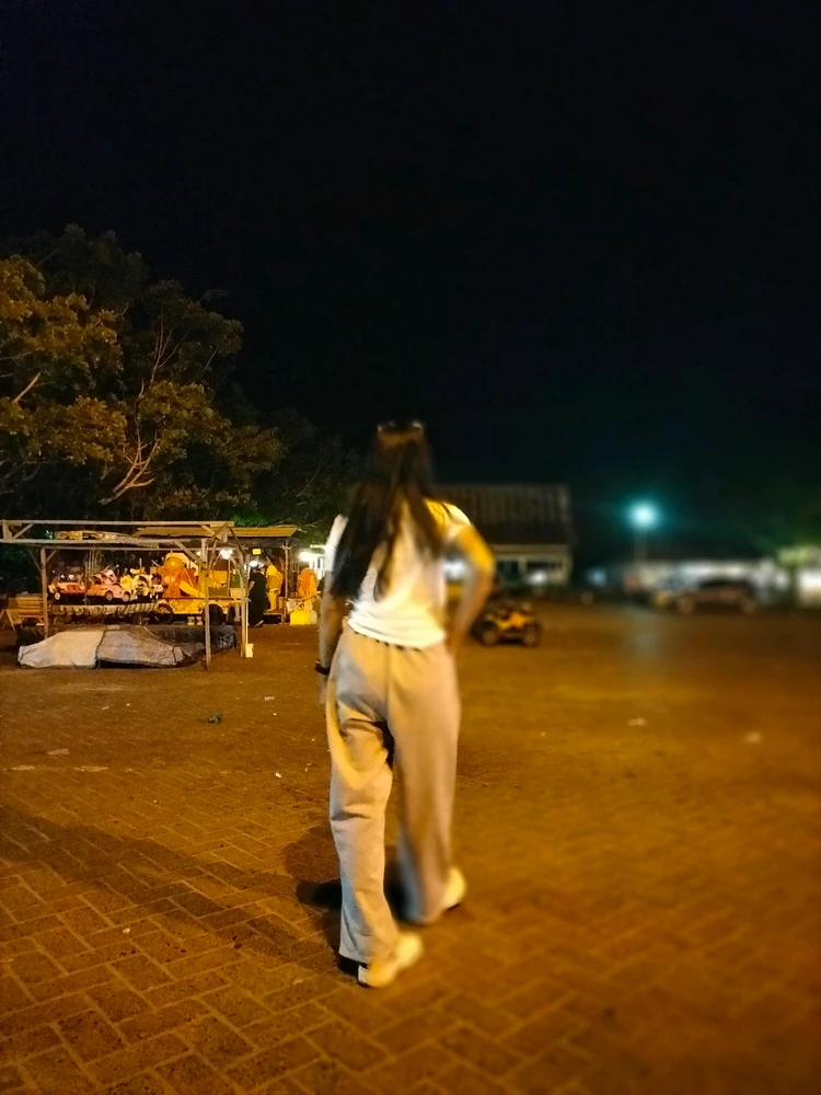 GIF diunggah oleh riara