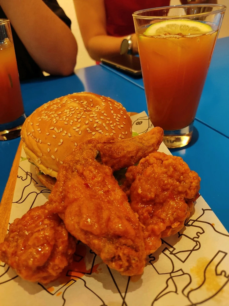 GIF uploaded by Lyxhie