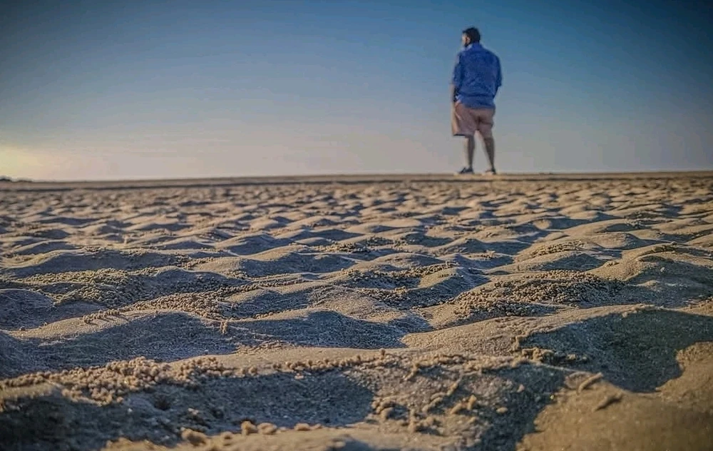 GIF gi-upload ni Moufique Khan