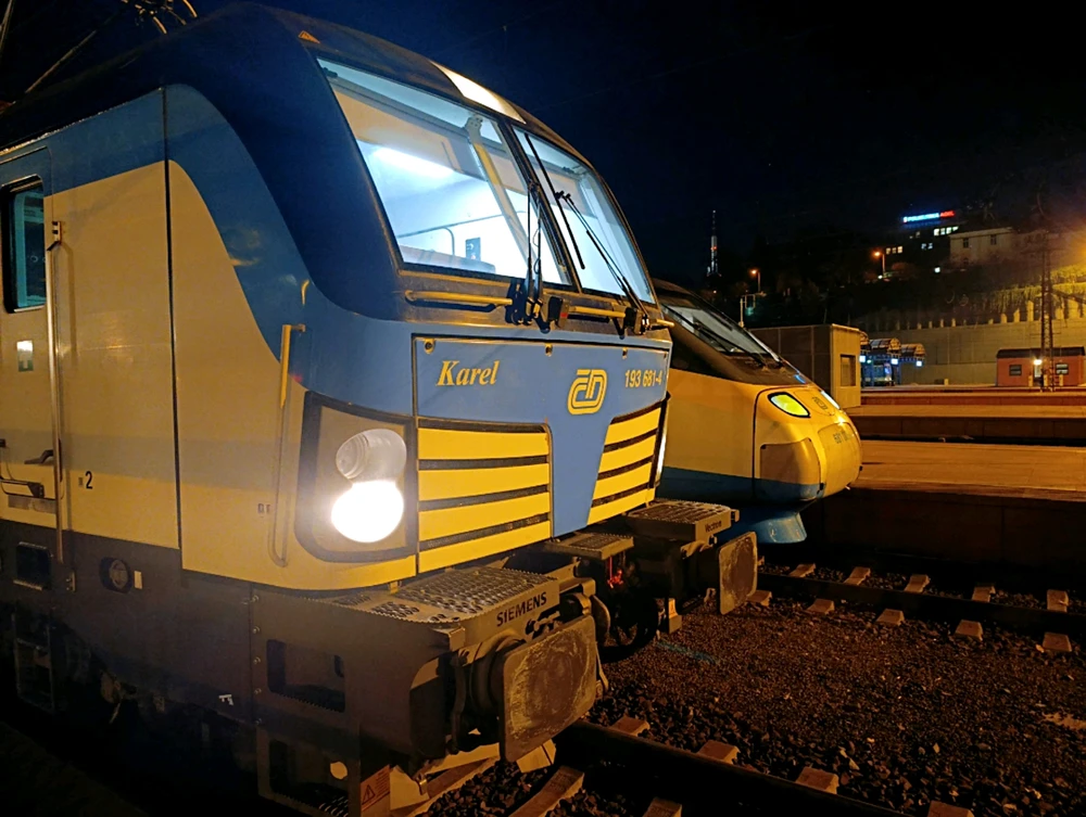 GIF nahrál ⭕⭕ Hlubina