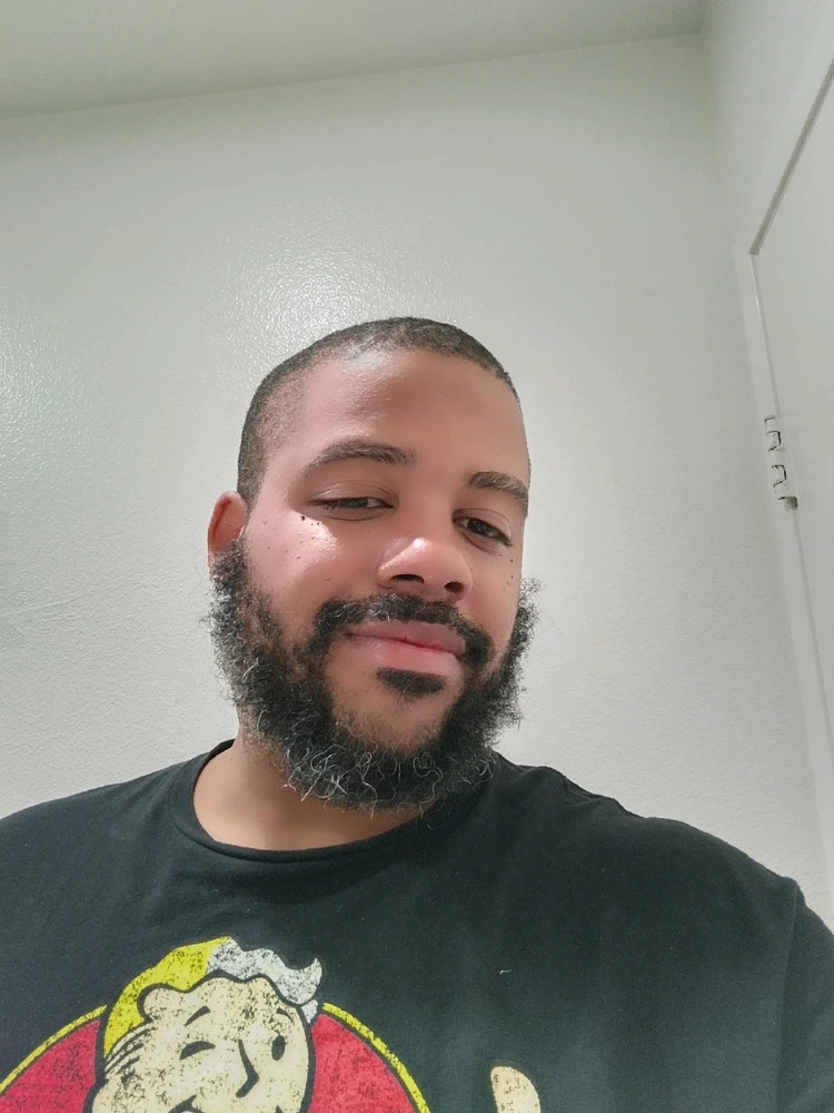 GIF diunggah dening Anthony Larry