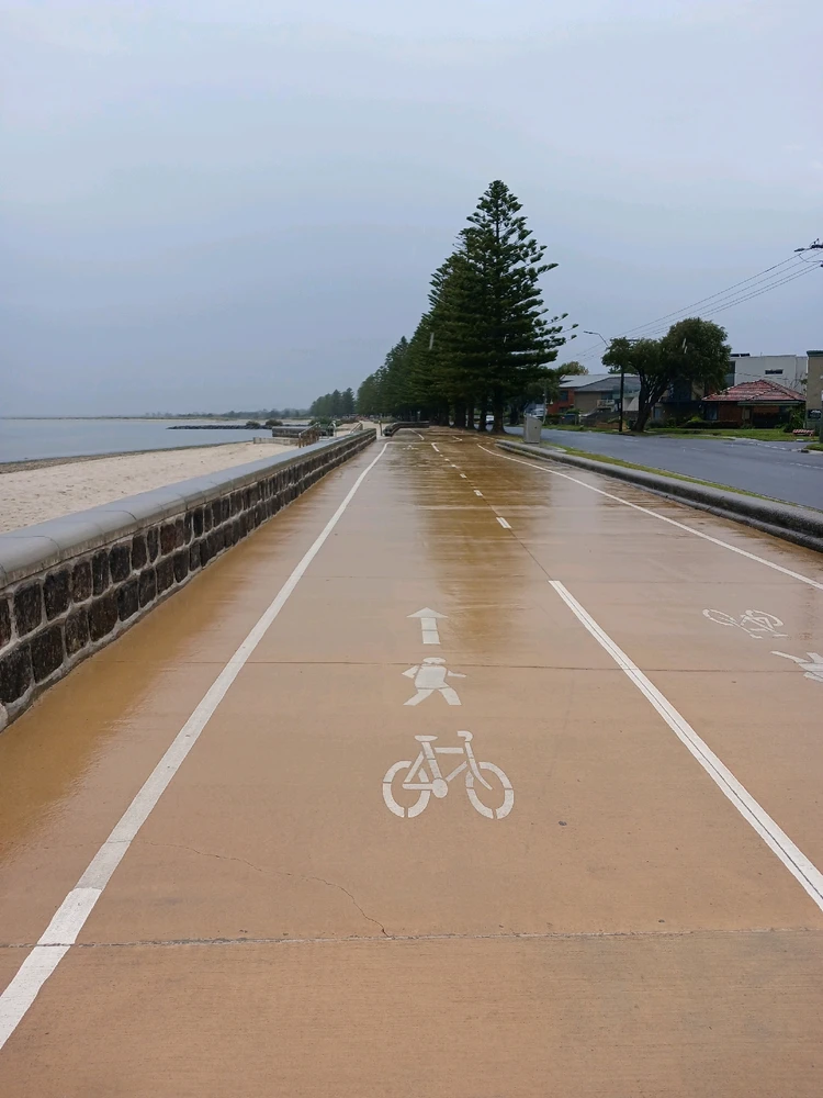 GIF diunggah dening Dwi