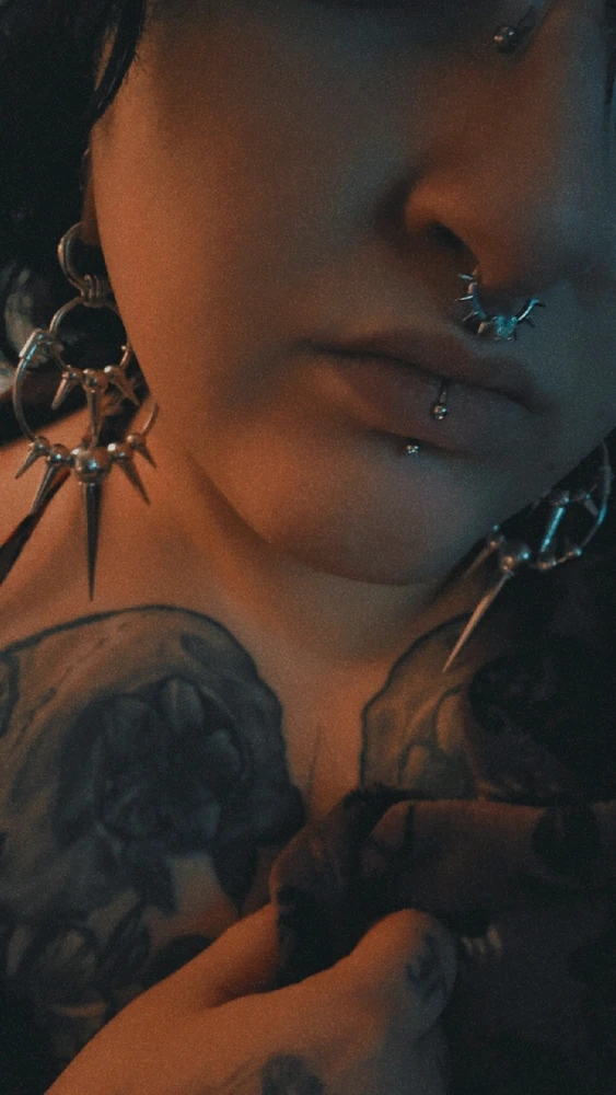 GIF uploaded by Emada