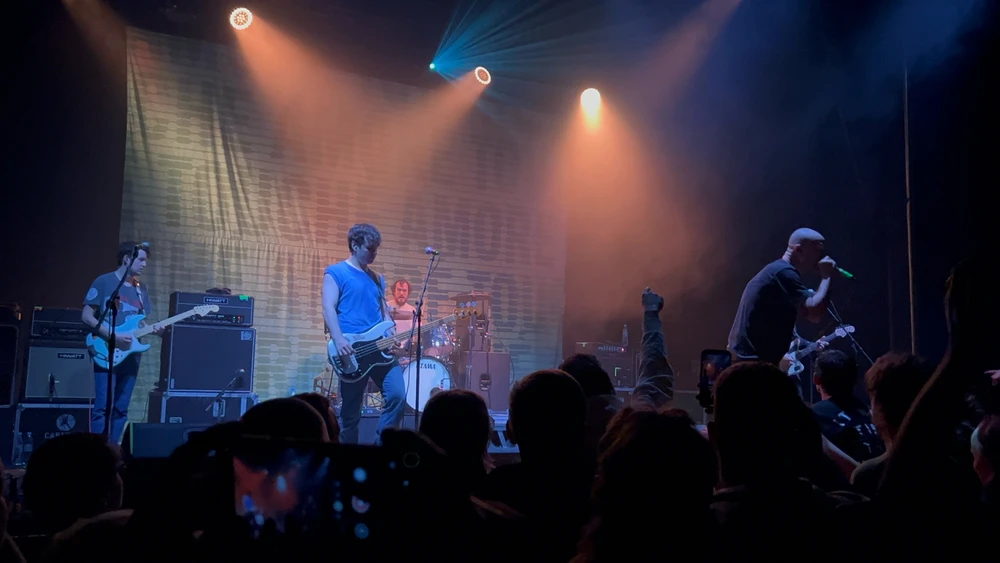 GIF загрузил Вадим