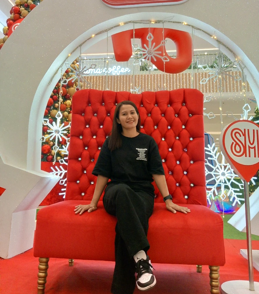 GIF uploaded by Rose