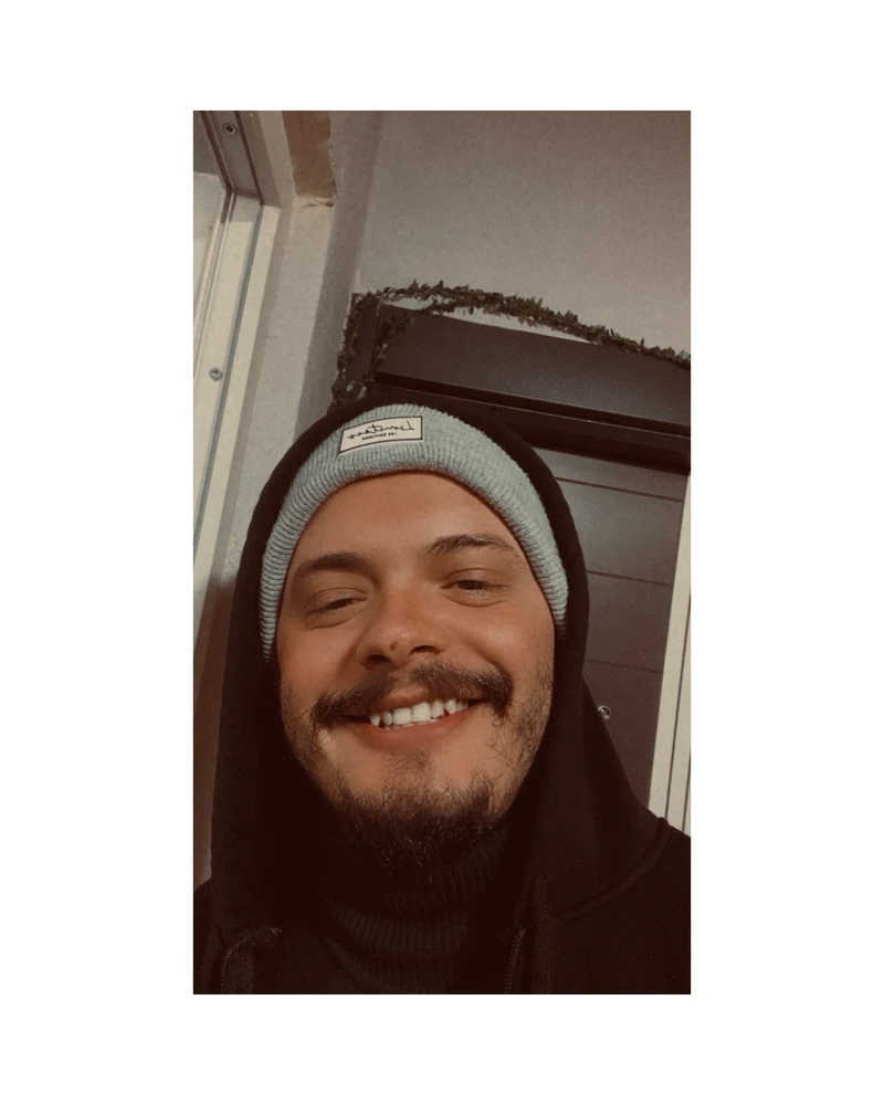 Aslan tarafından yüklenen GIF