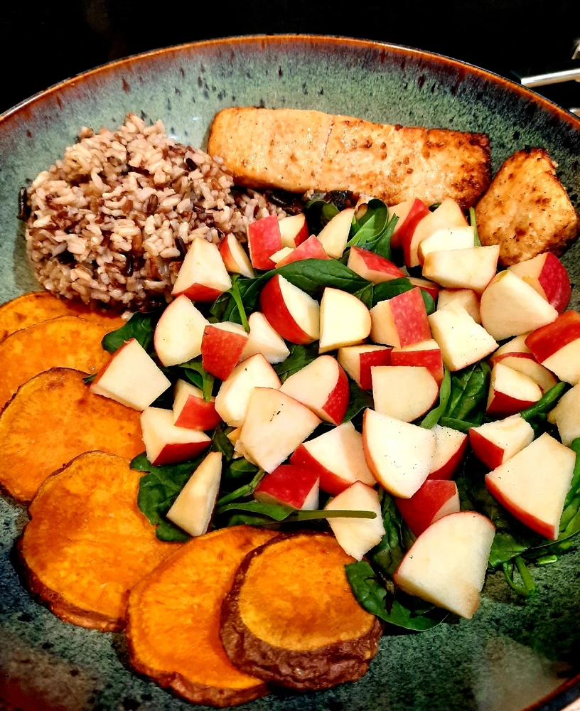 GIF diunggah dening ⓛⓐⓘ