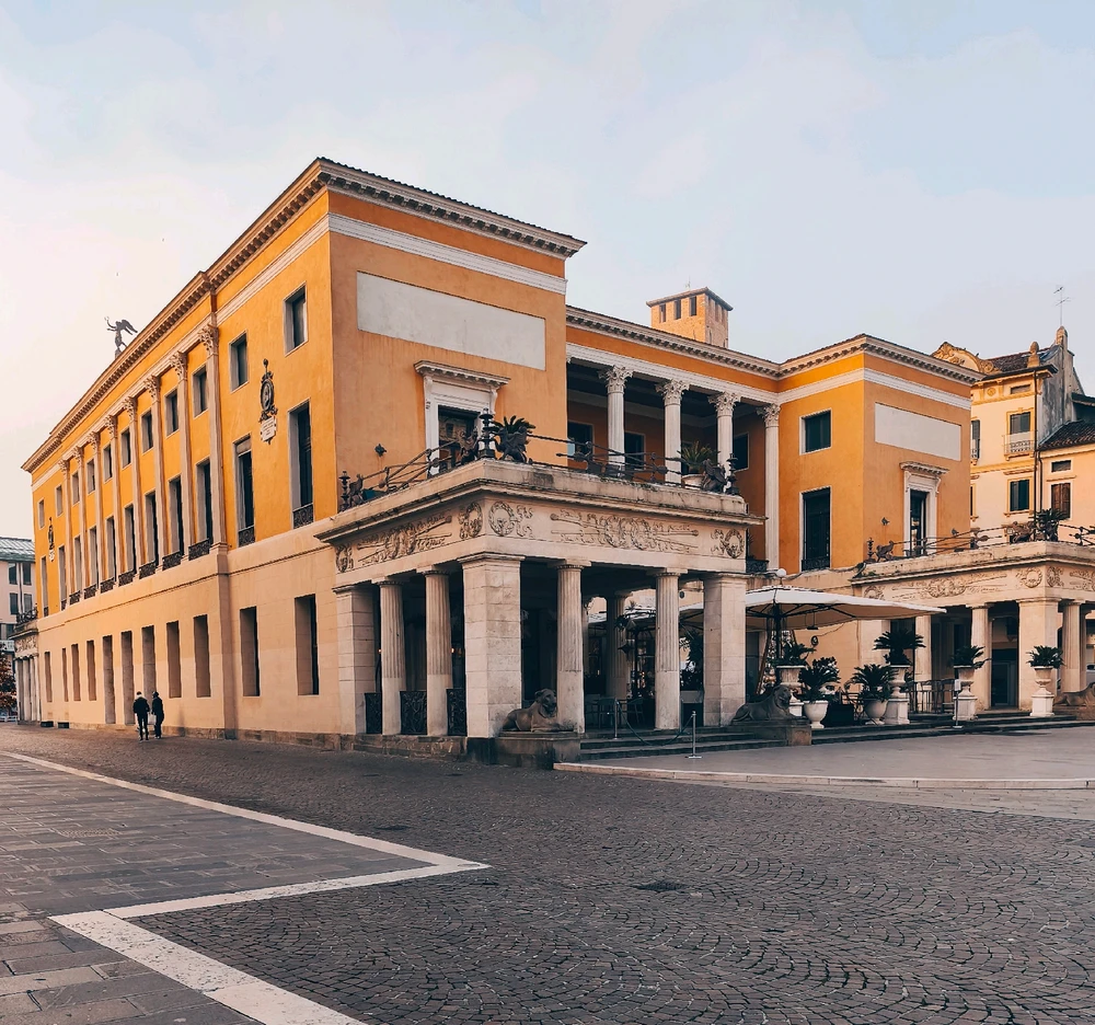 GIF caricata da Giulio