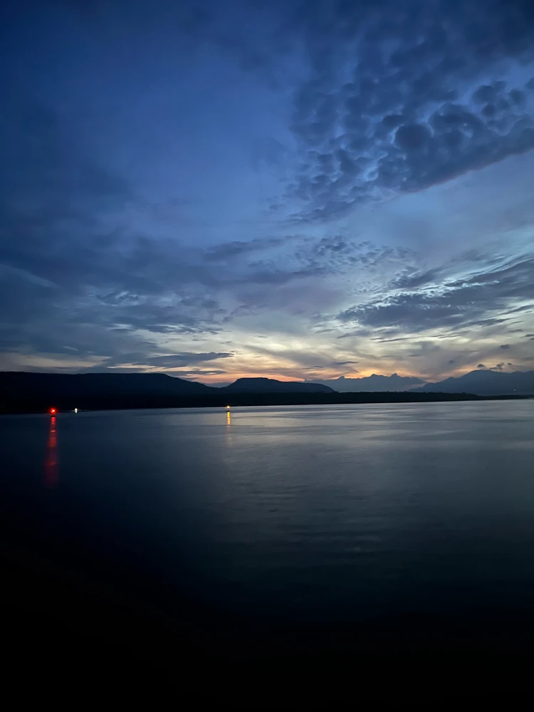 GIF uploaded by Yuna Seo