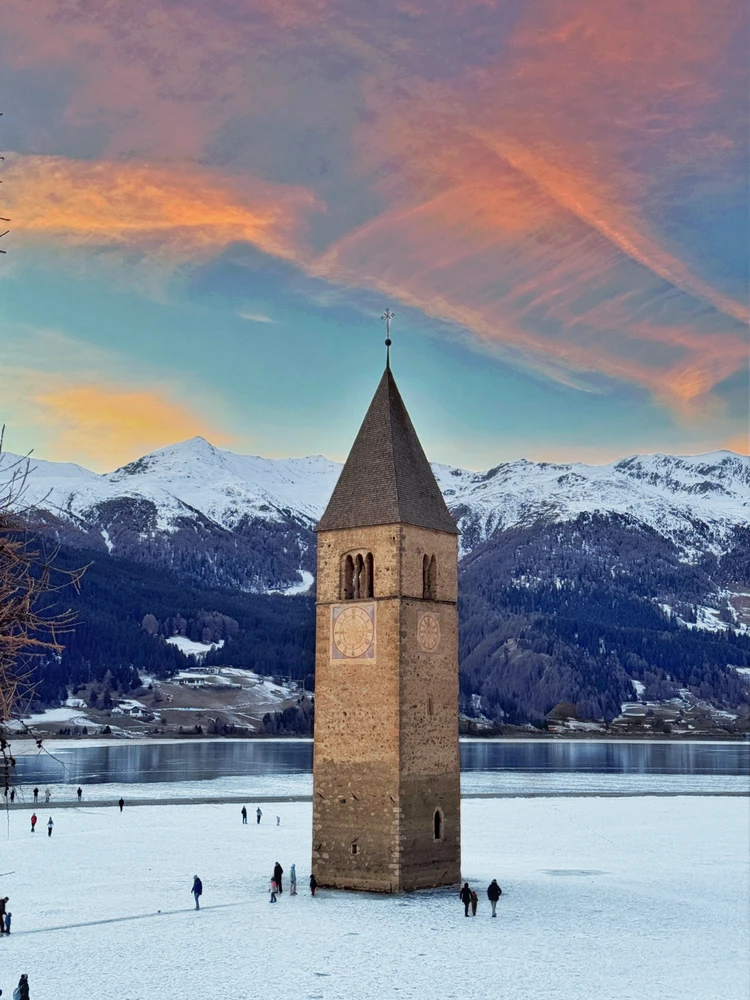 Gambar diunggah dening Alena