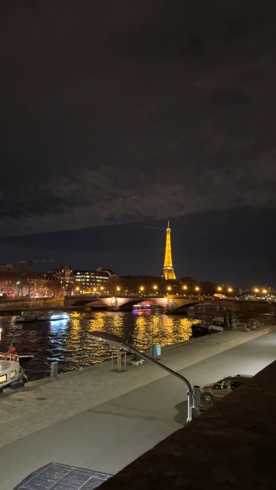 GIF uploaded by Slowy