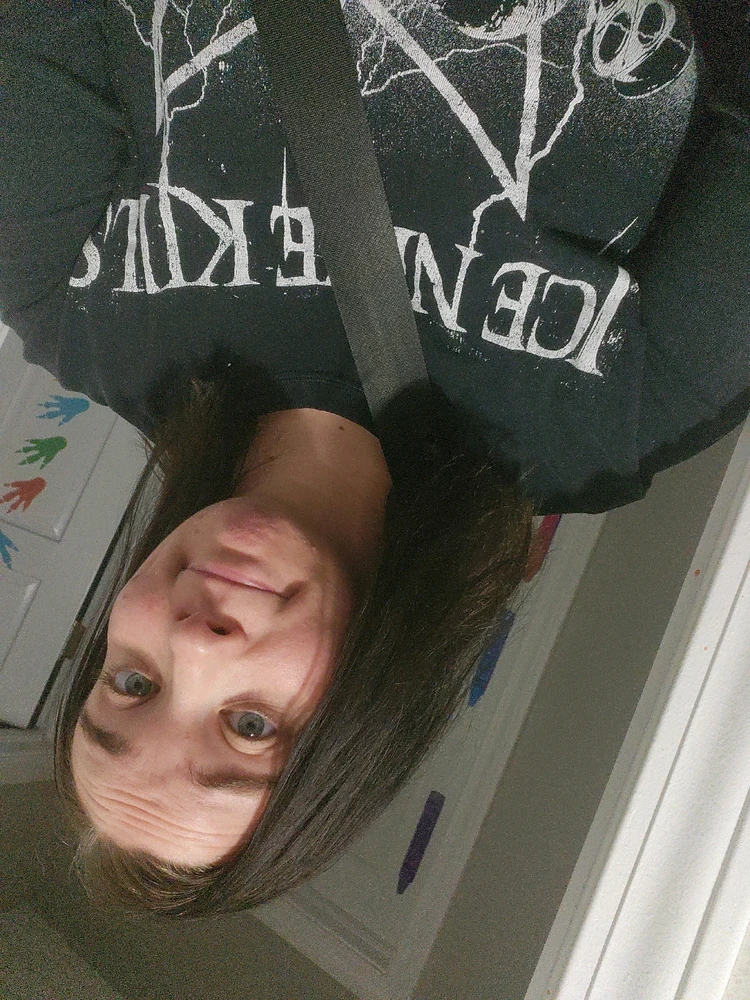 I-upload ni Tiff ang larawan
