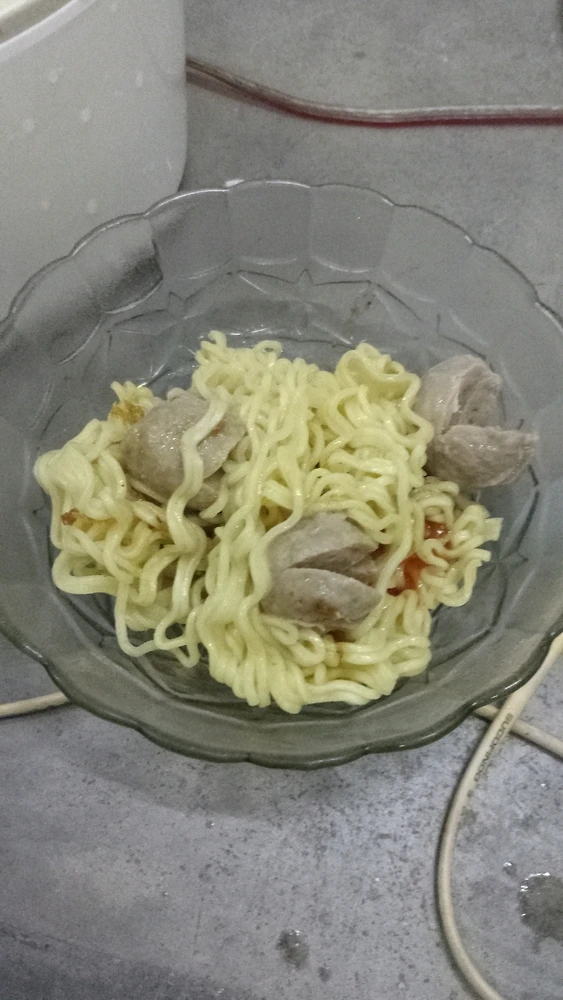 GIF diunggah oleh Hendrik