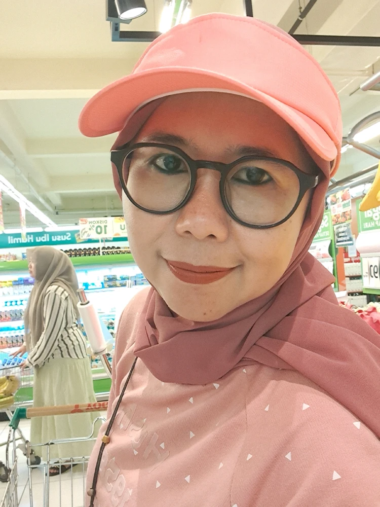 GIF uploaded by Hilda