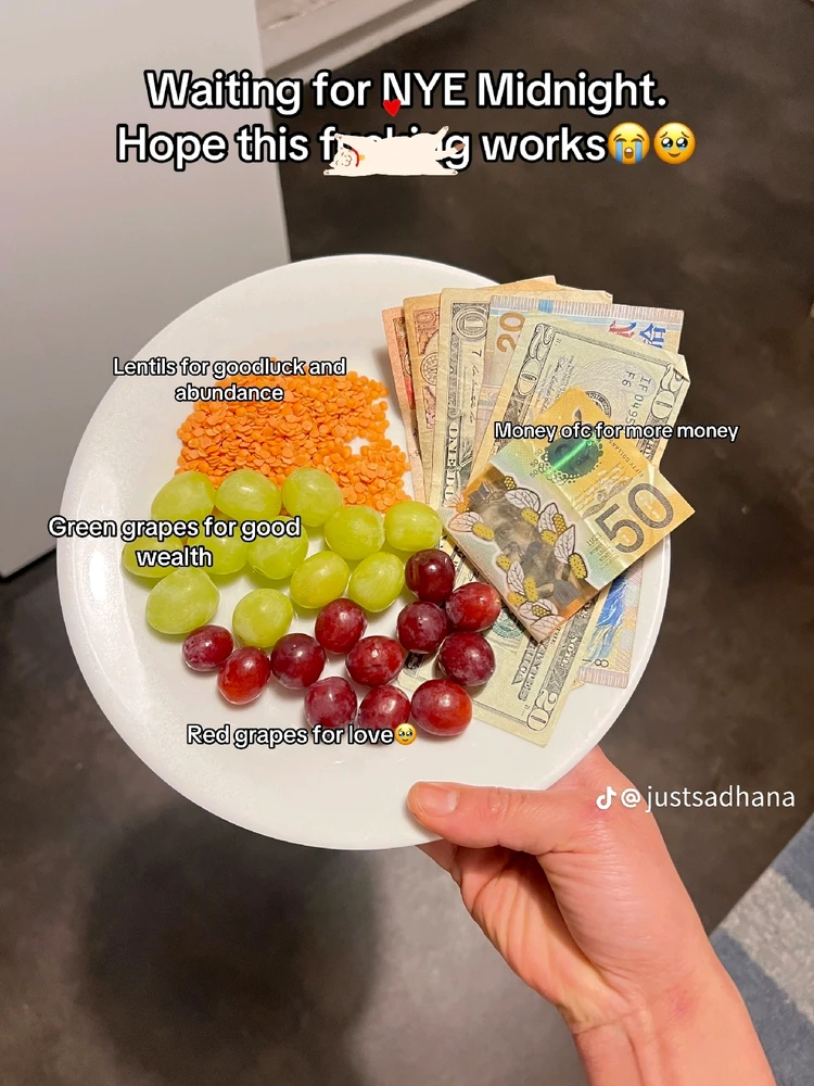 GIF uploaded by Gia
