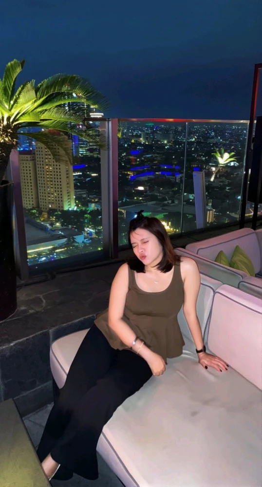 GIF uploaded by Riri