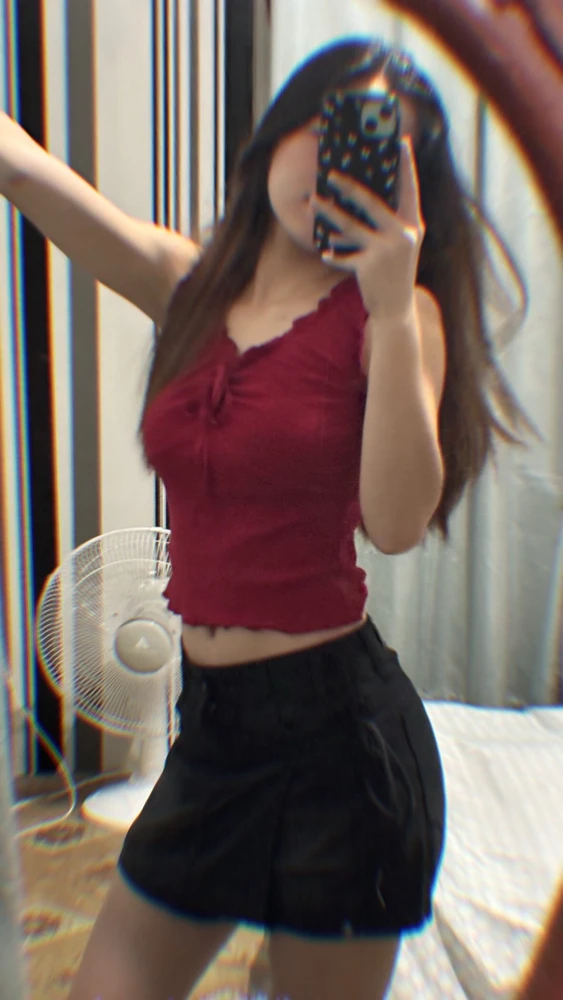 GIF uploaded by Zeyy