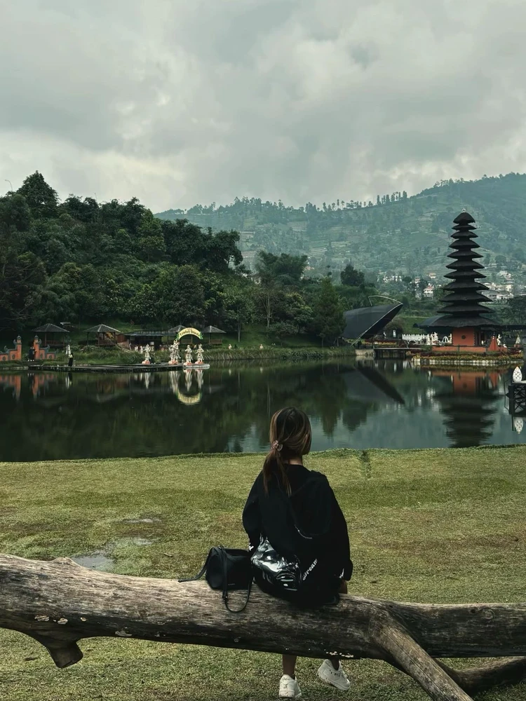 GIF diunggah oleh Sinta