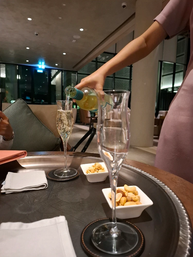 GIF uploaded by Nanat