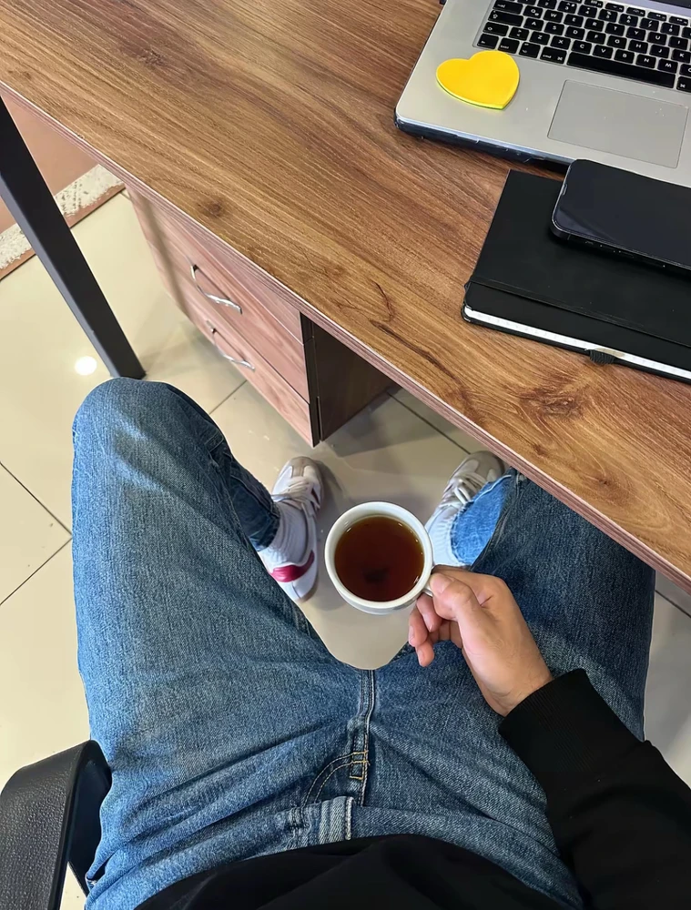 GIF uploaded by Ardhi