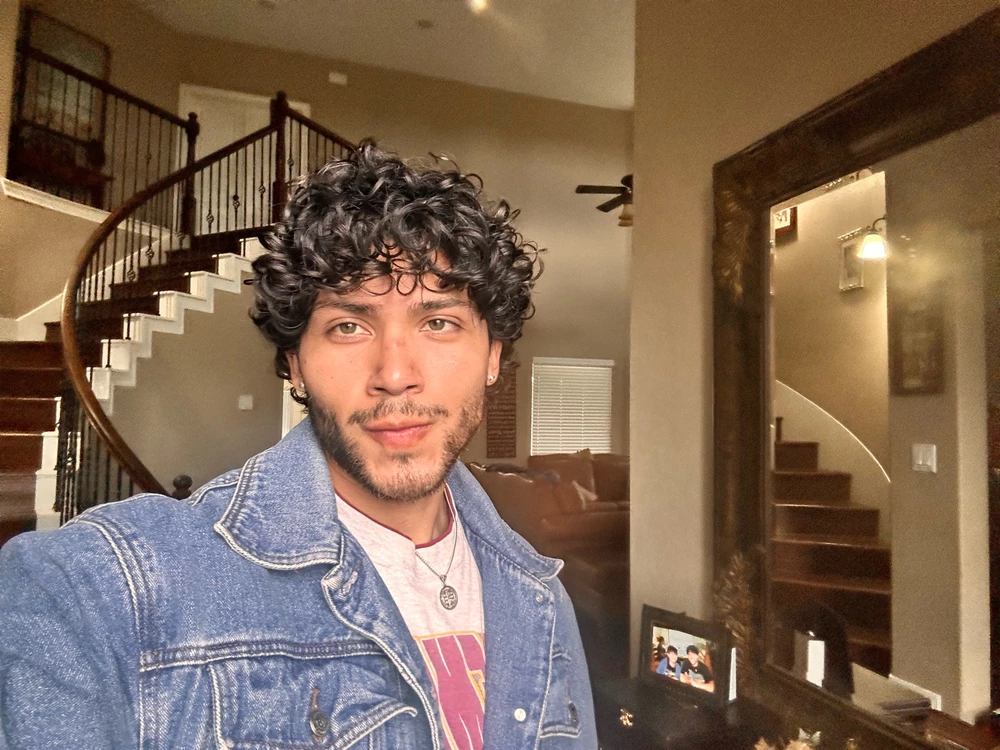 GIF uploaded by Jose