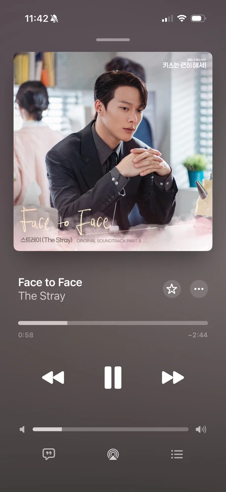 GIF uploaded by Carolina