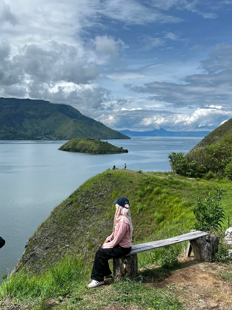 GIF diunggah oleh Imel