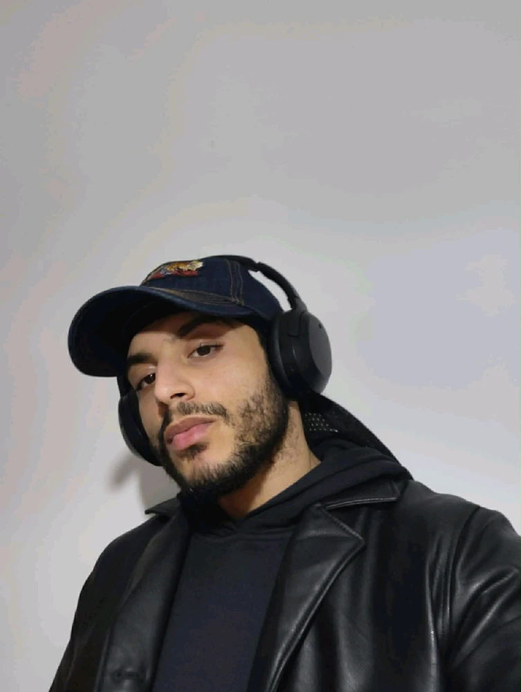 GIF diunggah dening Tarek