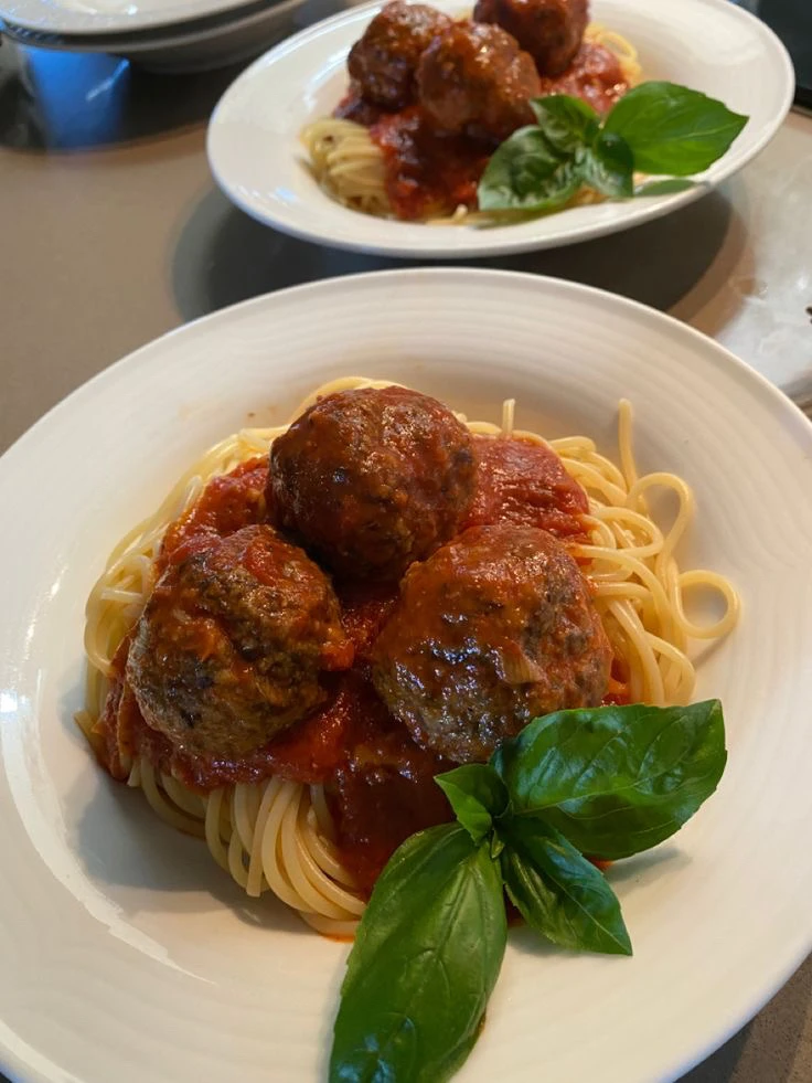 GIF diunggah dening Melyn J.