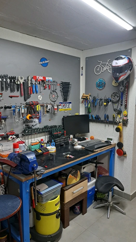 GIF uploaded by Eddy