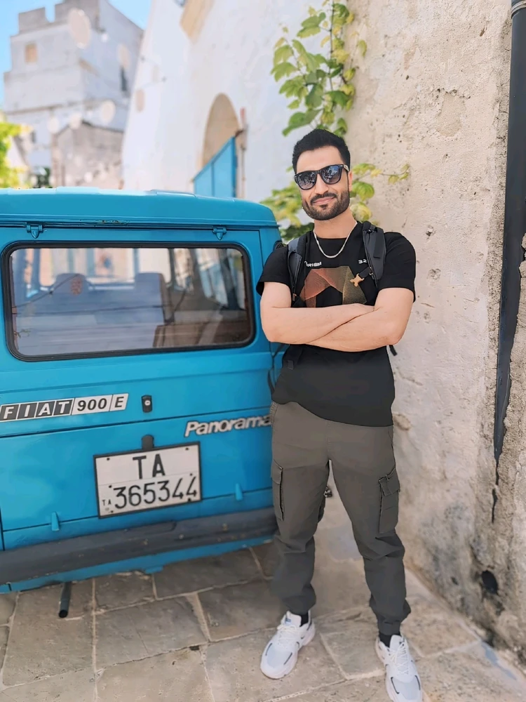 GIF uploaded by Osman