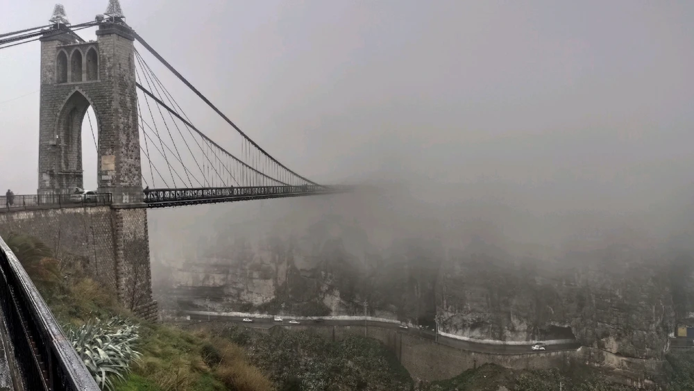 GIF uploaded by Wail