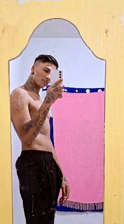 GIF enviado por Wildjan Damásio Cardoso Junior