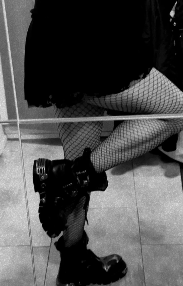 GIF uploaded by Riko