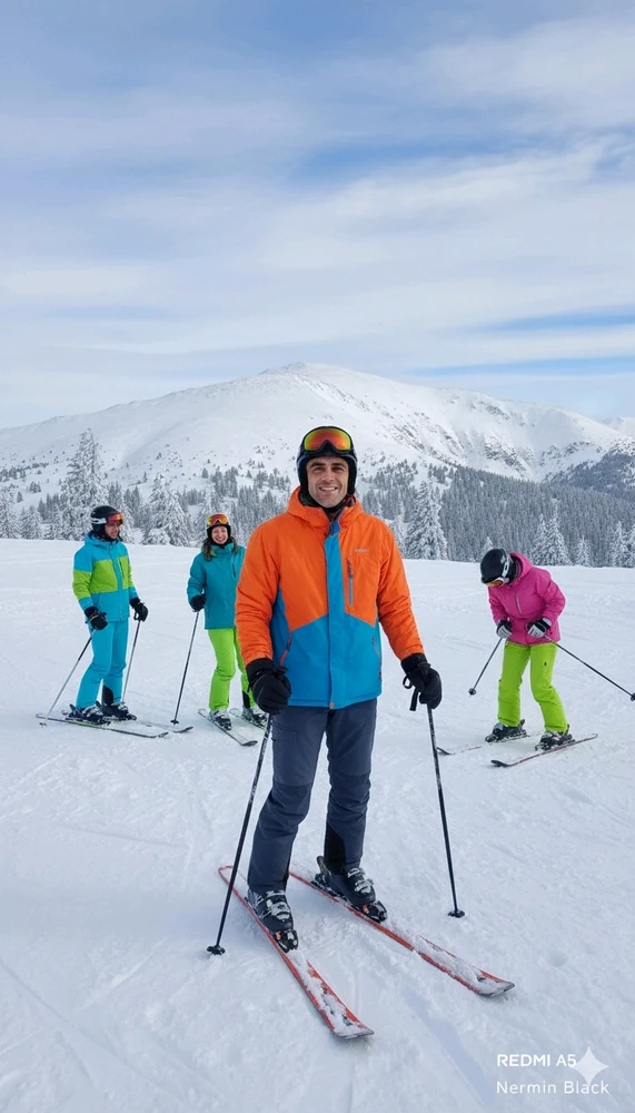 GIF učitao/la Nermin (Mr Black)