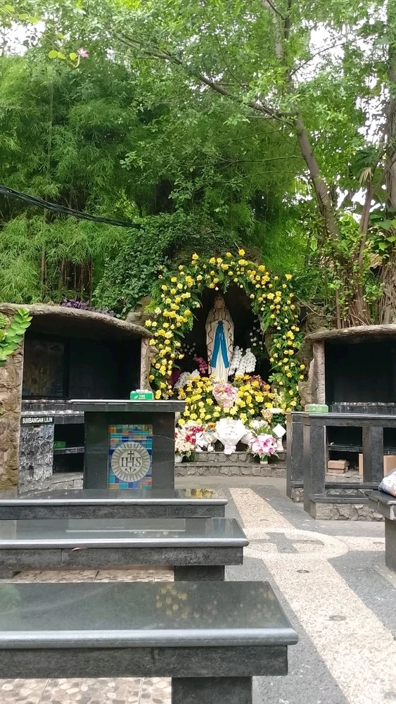 GIF uploaded by Alexandra