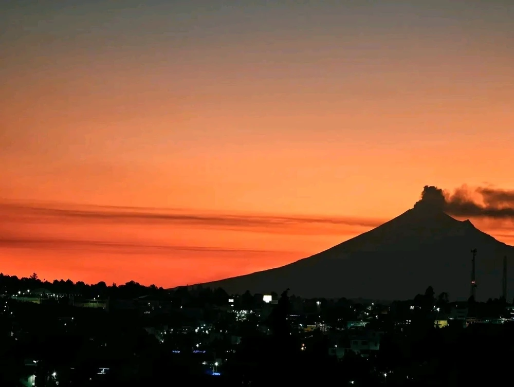 GIF uploaded by ❤ Sophia aka Mango Mami ❤️