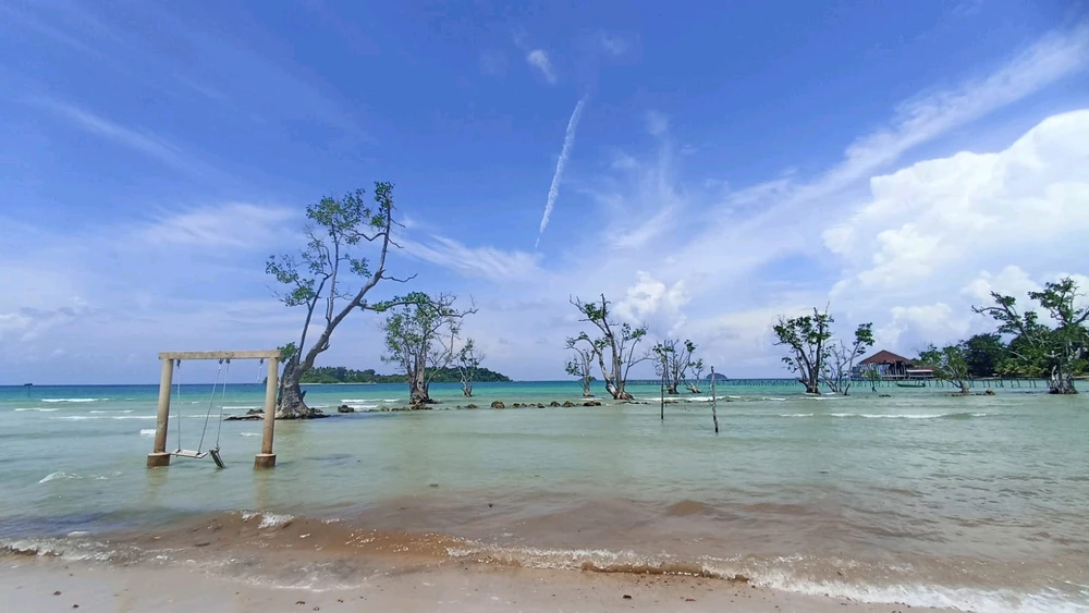 GIF uploaded by salju