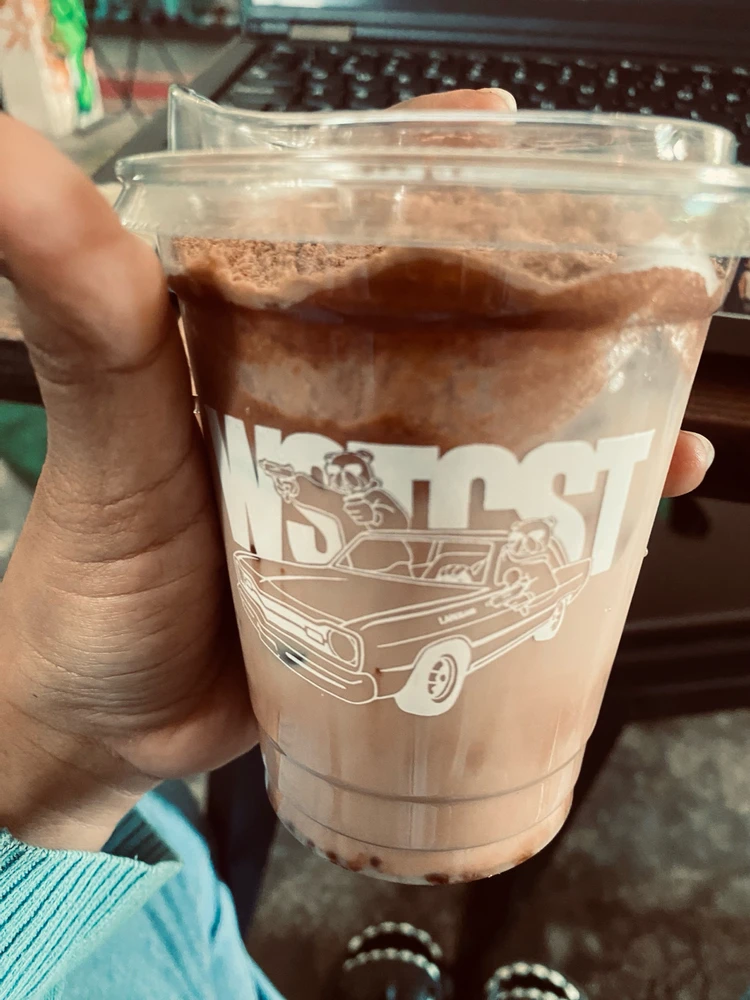 GIF diunggah oleh Sheina