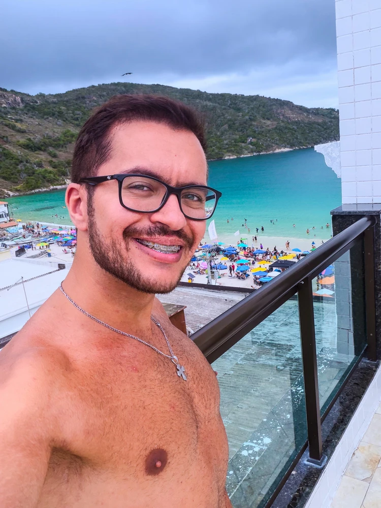 GIF uploaded by Caio