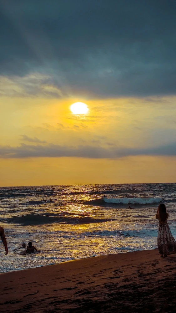 GIF uploaded by Annisa