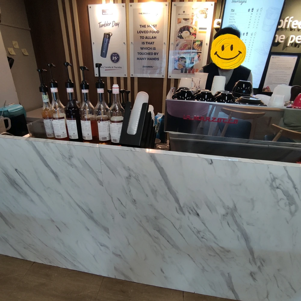 GIF diunggah oleh 𝚅𝙴𝙻𝙾𝚄𝚁𝙸𝚇