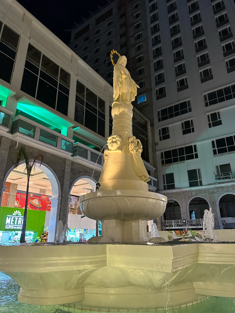 GIF uploaded by Rhian