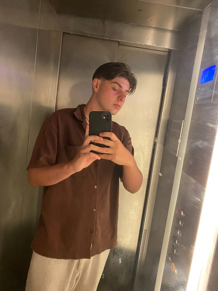 GIF uploaded by Julien