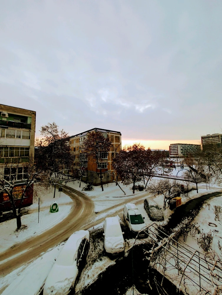 GIF uploaded by Ghințan Nicușor Valentin