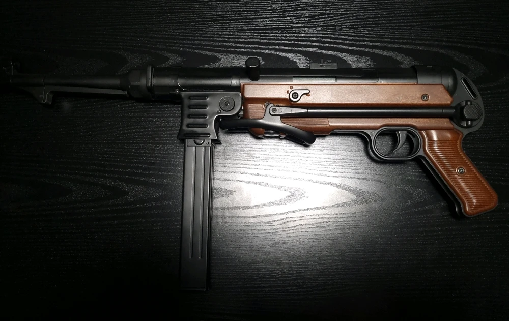 MP40 🔌
