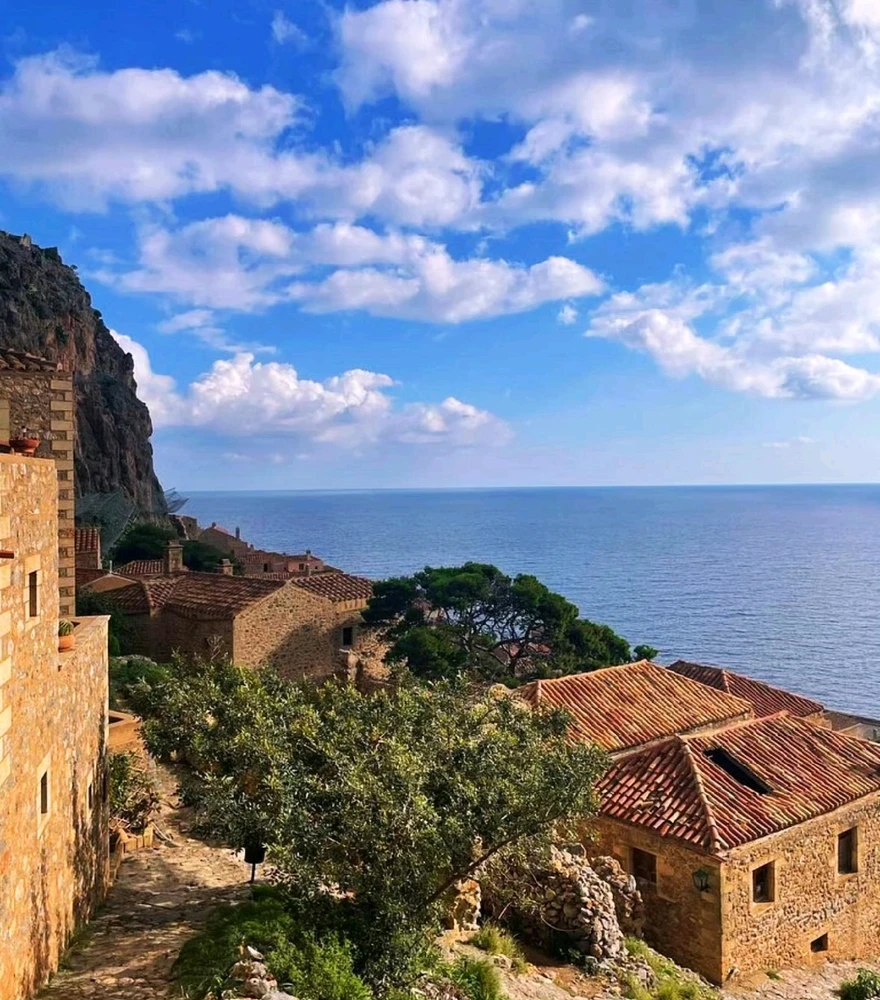 GIF uploaded by KterGR